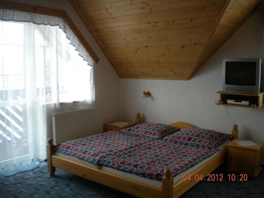 Pension Holubec Benecko Kamer foto